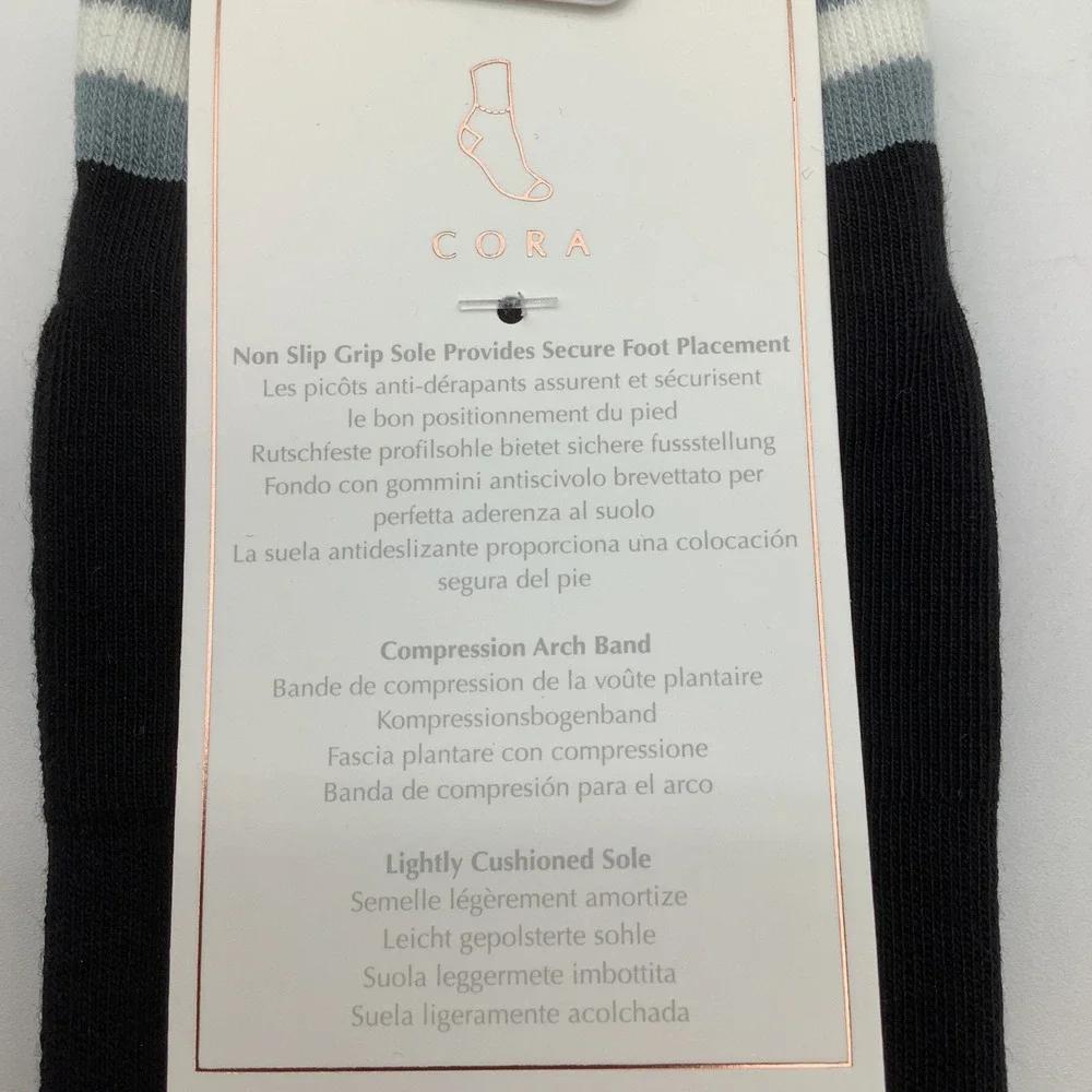 Tavi Grip Cora‎ Socks Ebony Mirage Stripe Black Pilates Yoga Size Medium NWT